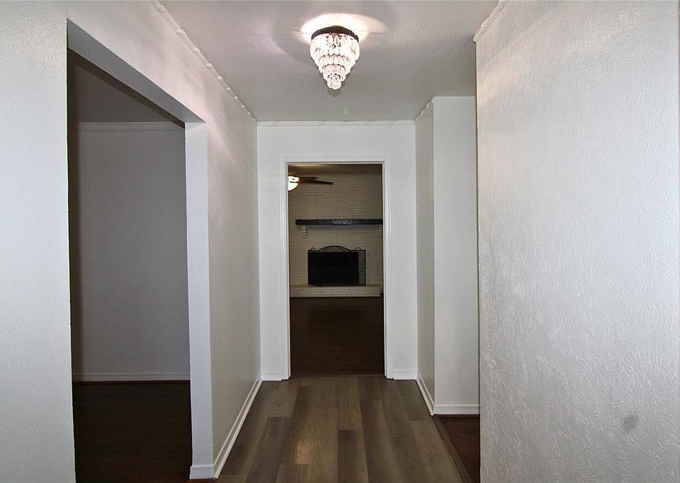 1st image of 3132 Dorrington Dr #3132