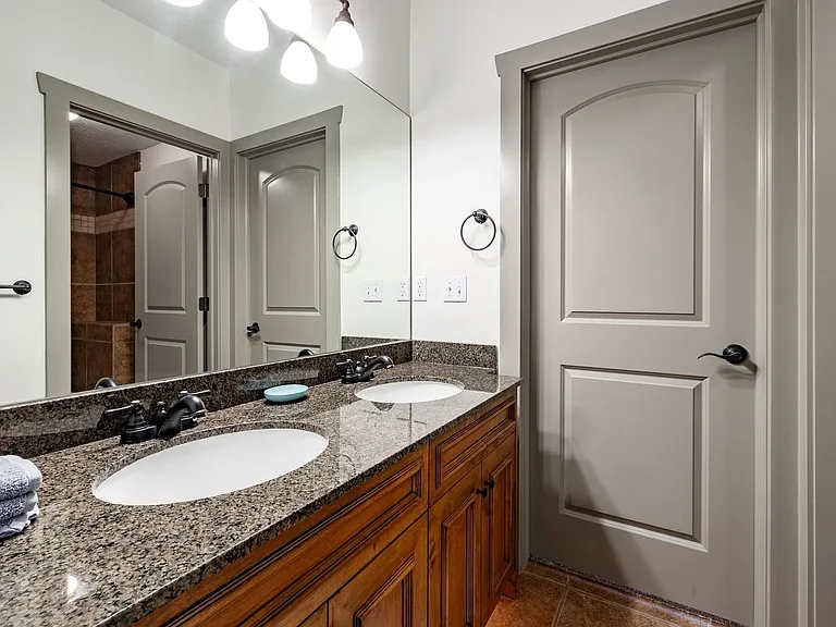 1490 W Alpine Ave — Photo 21