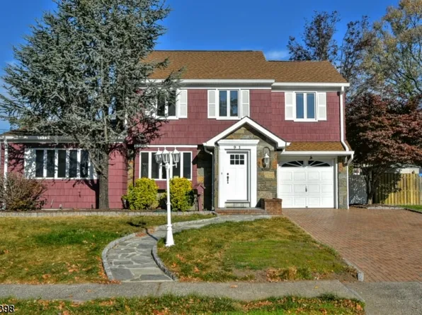 91 Elmwood Dr, Elmwood Park Boro, NJ 07407