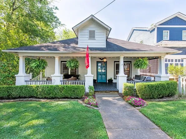 796 Holmes St NW, Atlanta, GA 30318
