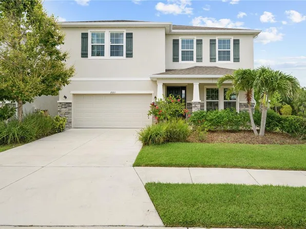 2032 Midnight Pearl Dr, Sarasota, FL 34240