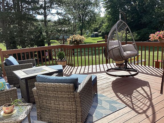 2nd image of 2549 Brooksboro Dr