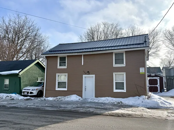 196 York St, Kingston, ON K7K 1R4