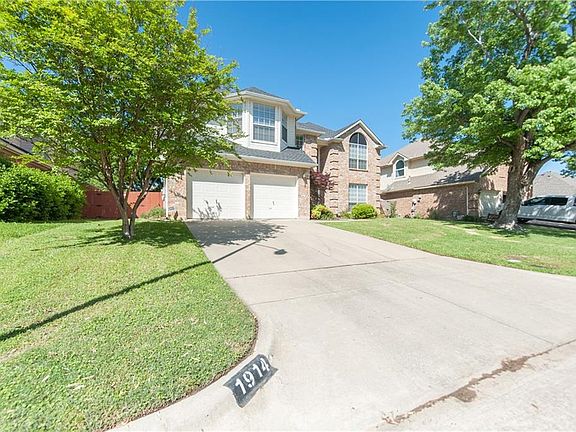 3rd image of 1914 Paloma Way