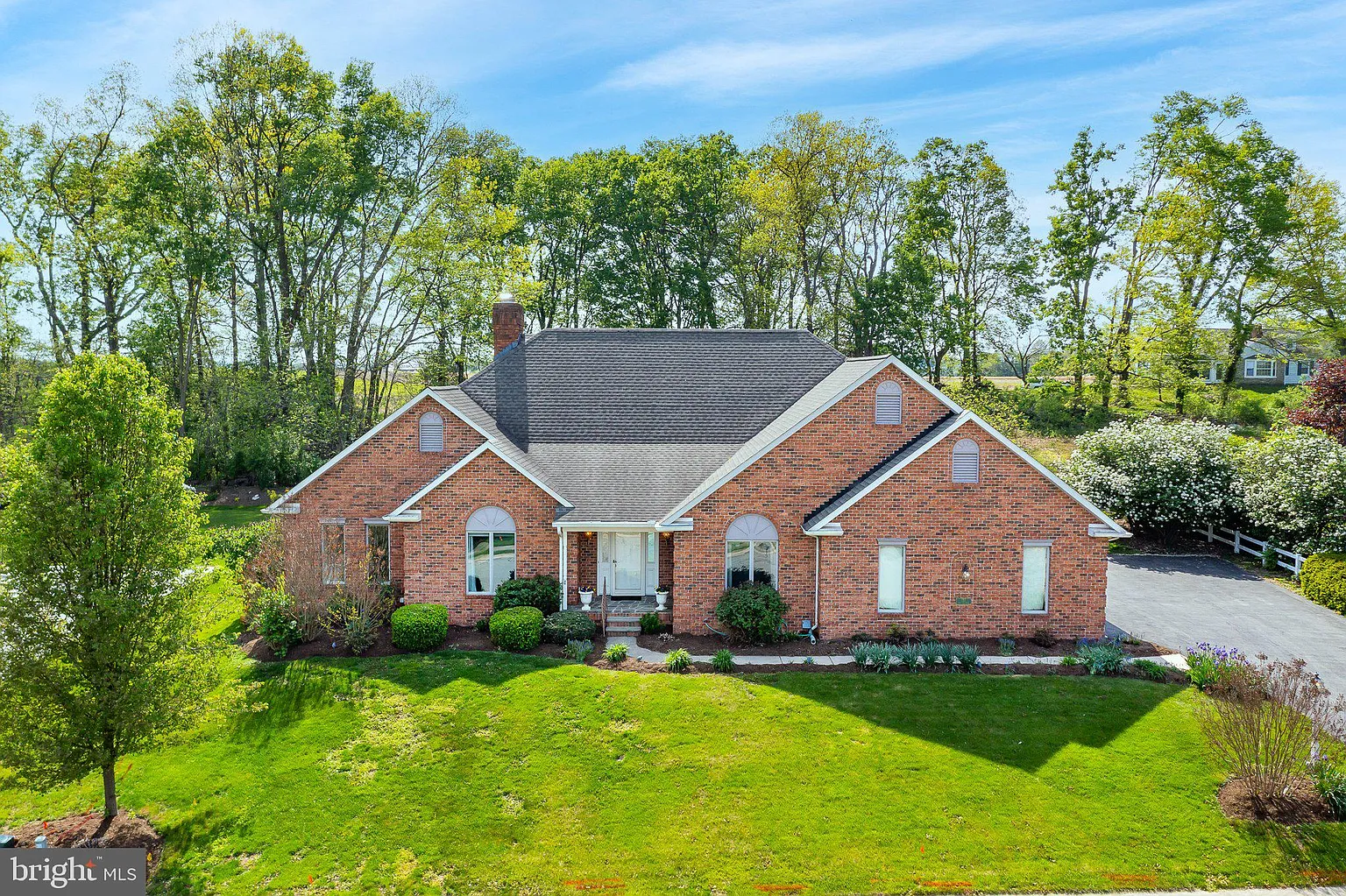 137 Bent Tree Dr photo 1