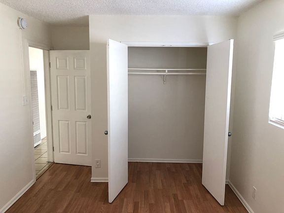 3rd image of 6612 N Figueroa St Floor 1