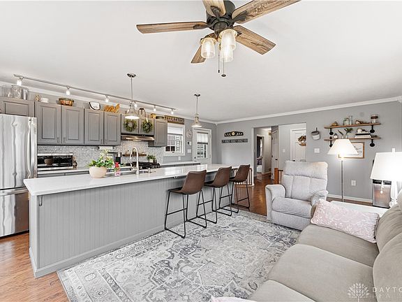 3rd image of 680 Bischoff Rd