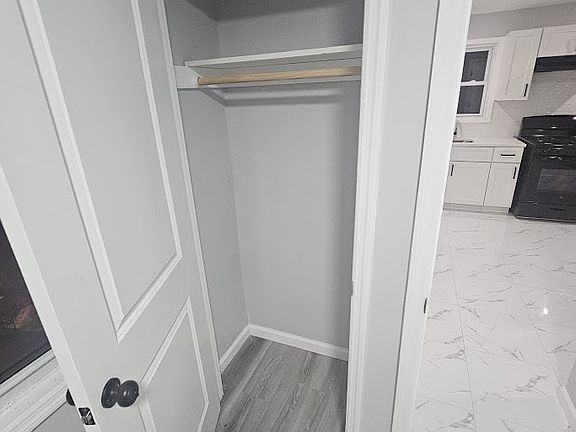 4th image of 10 Schuyler Ave #3F