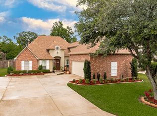 12412 Oak Alley Dr, Geismar, LA 70734