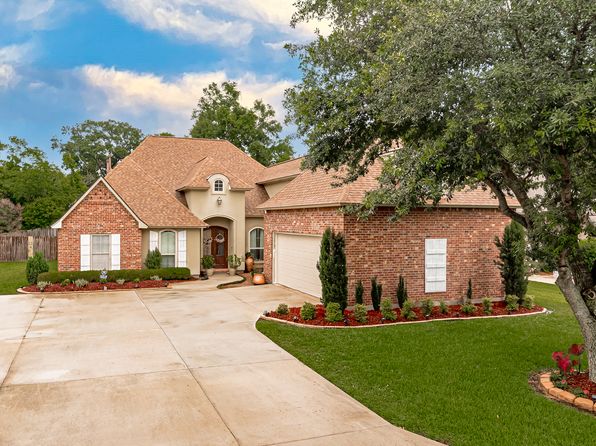 12412 Oak Alley Dr
