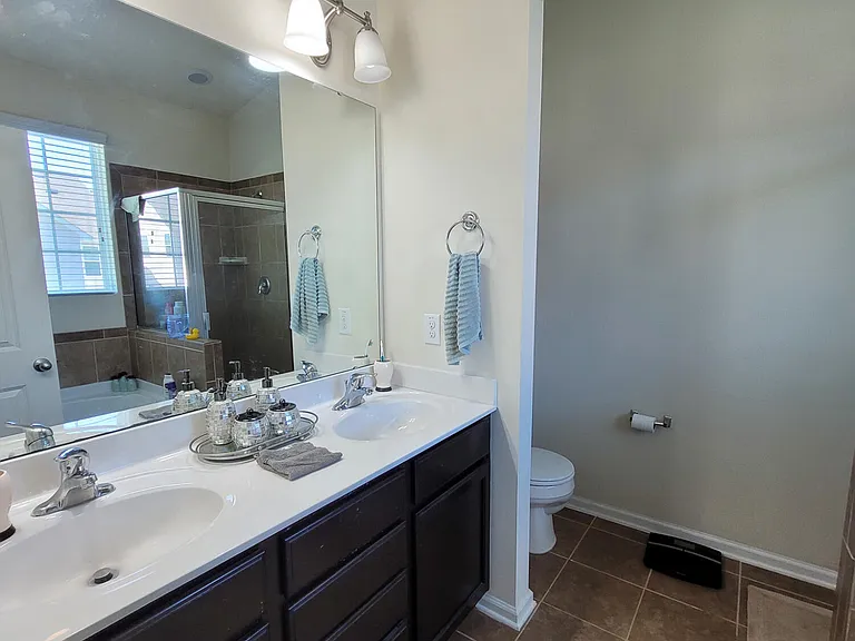 7221 Terregles Dr — Photo 14