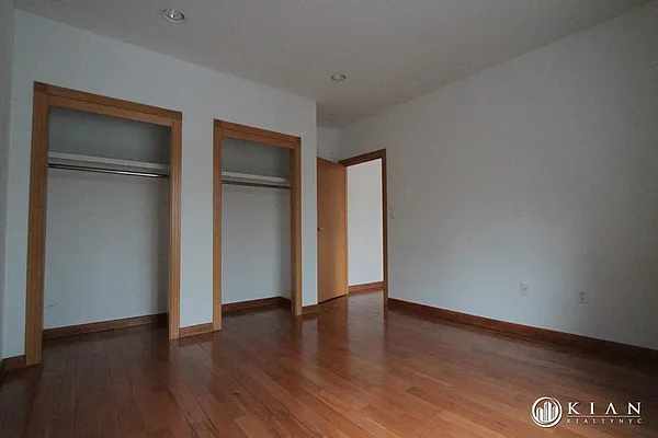 Rented by Kian Realty | media 8