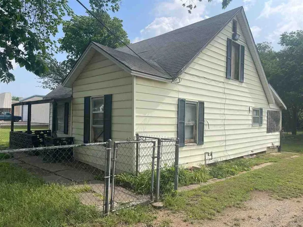 951 N Union St, Ponca City, OK 74601
