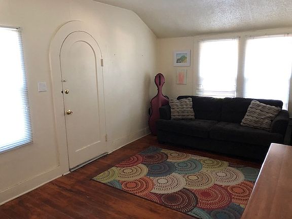 5th image of 123 Jeffrey Dr