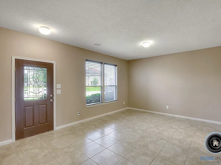 29434 Legends Bluff Dr — Photo 7