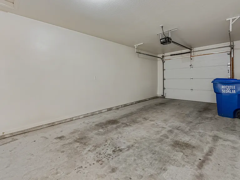 1224 Deseret Dr — Photo 12