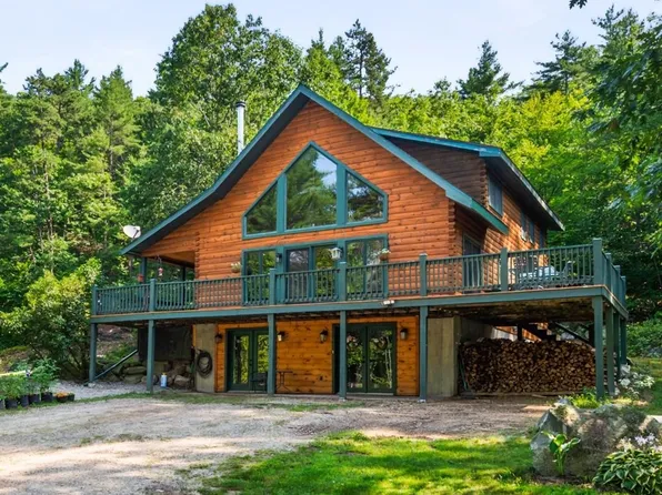 10 Green Mountain Road, Effingham, NH 03882