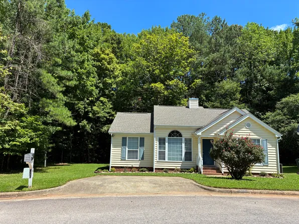 306 W Wyatts Pond Ln, Cary, NC 27513