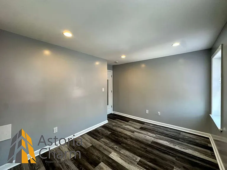 2609 Hampden Ave — Photo 17