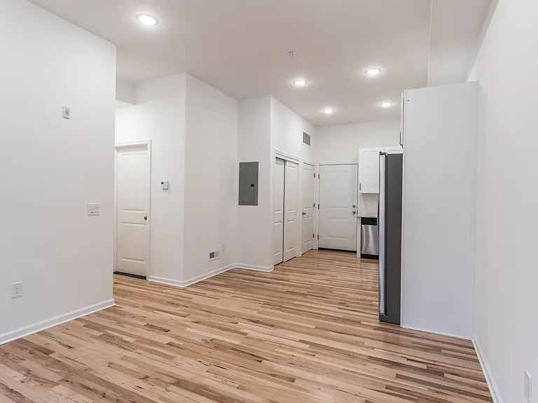 315 N Preston St #101 — Photo 7