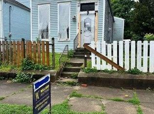 2216 Griffiths Ave, Louisville, KY 40212