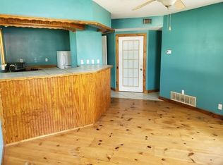 902 W Hall St, Bangs, TX 76823