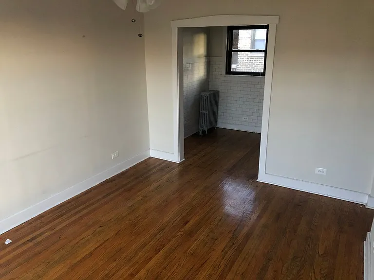 6364-82 N Hermitage Ave #6376-1 — Photo 3