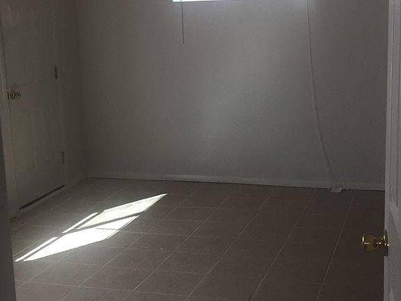 3rd image of 4096 Keltner Ave