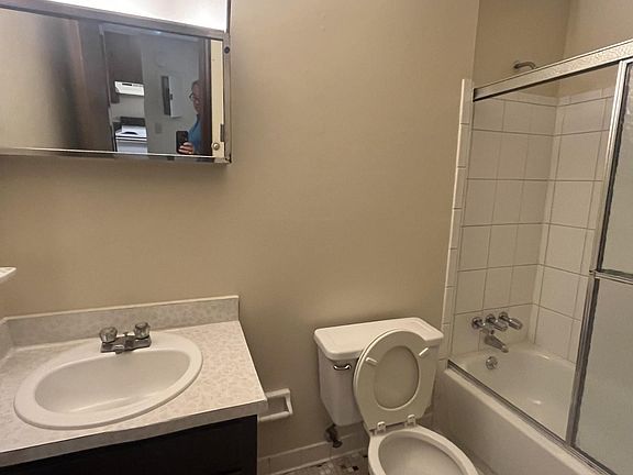 3rd image of 2613 11th Ave S