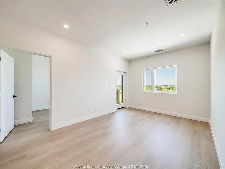 4300 Laurier Pkwy #539 — Photo 12
