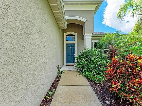 5th image of 12051 FOREST PARK CIRCLE