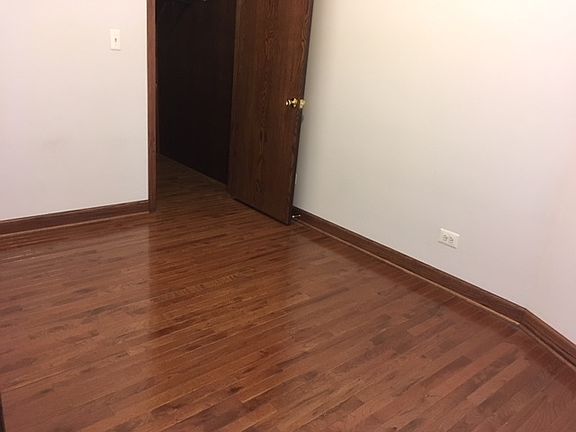 5th image of 2836 W Polk St #1