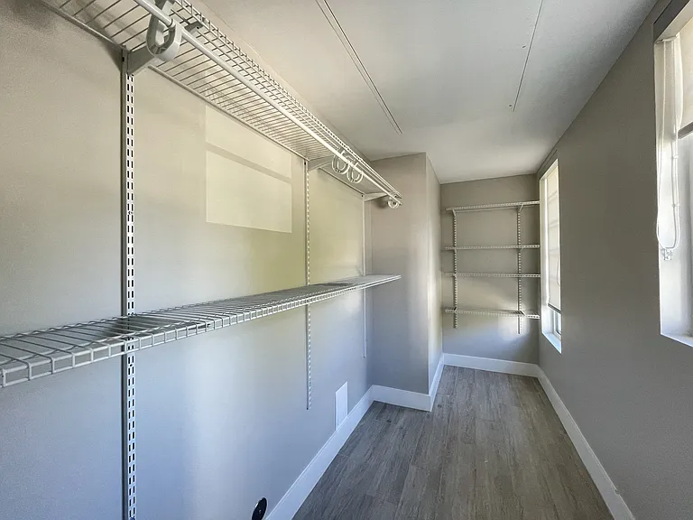 Depot Lenox Closet