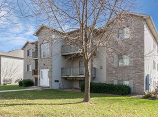 2876 Coral Ct APT 303, Coralville, IA 52241