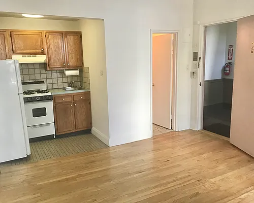 Rented by Fort Greene Realty Inc | media 7