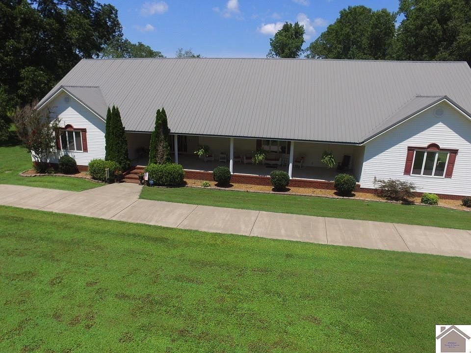 1st image of 110 Bentwood Dr