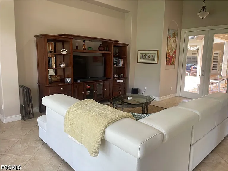 8314 Provencia Ct — Photo 5