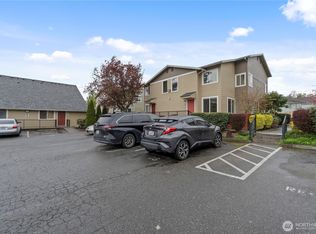 2902 13th St APT 3B, Everett, WA 98201
