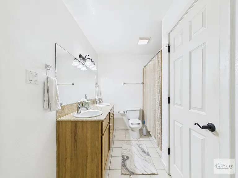 601 W San Mateo Rd #40 — Photo 20