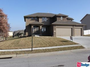 7928 Reed St, Papillion, NE 68046