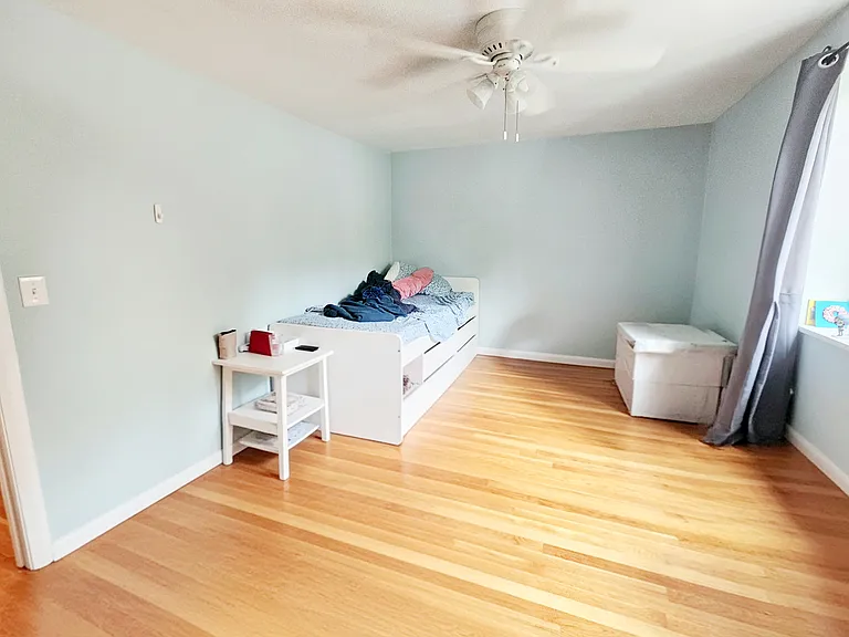 205 Kent St — Photo 11