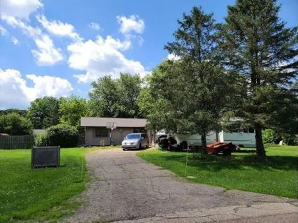 618 S B Ave, Athens, MI 49011