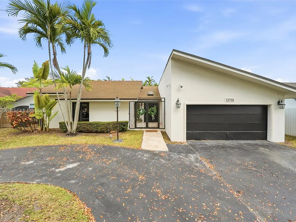 12715 SW 96th Ter