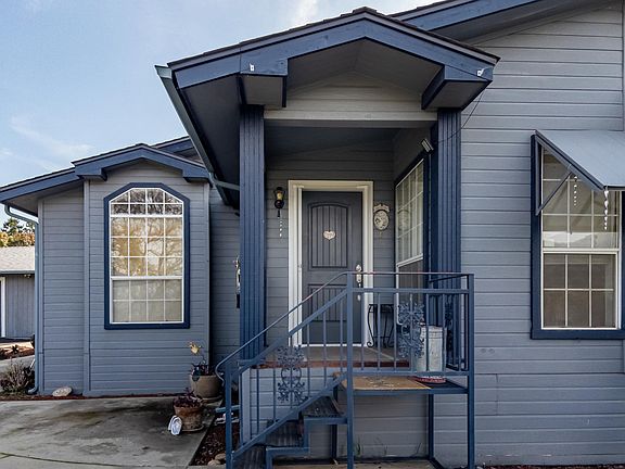 3rd image of 38075 Willowood Lane