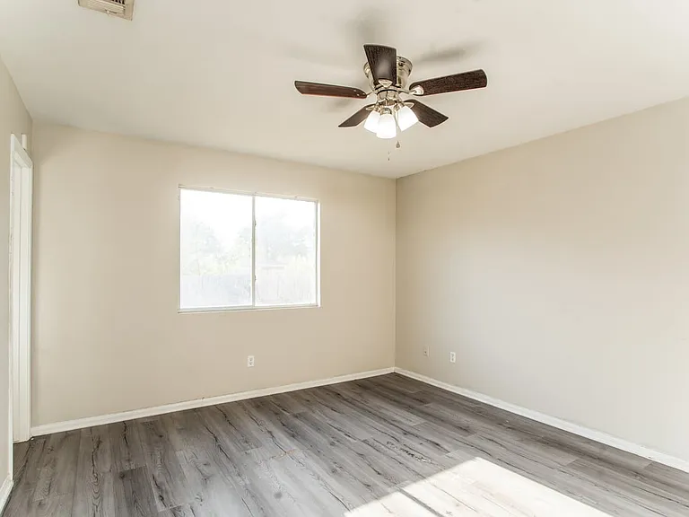 3003 John Porter Dr — Photo 30