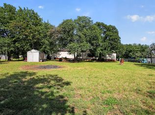 403 Prairie Ln, Azle, TX 76020