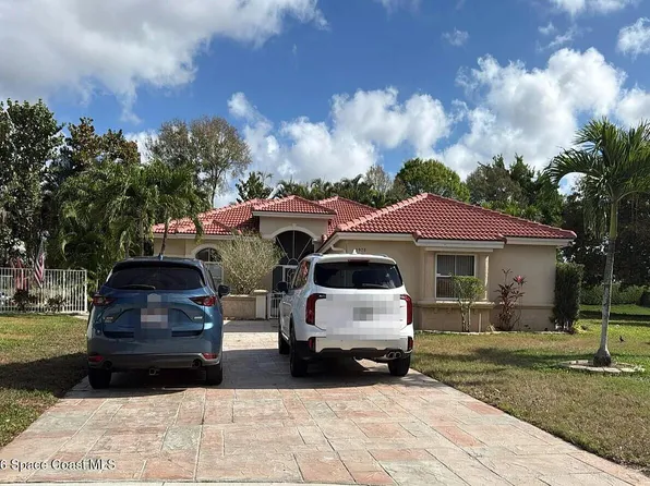 5978 Las Colinas Cir, Lake Worth, FL 33463