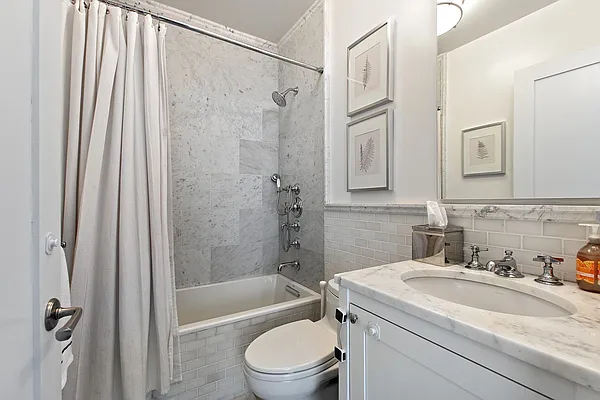 Rented by Compass | media 14