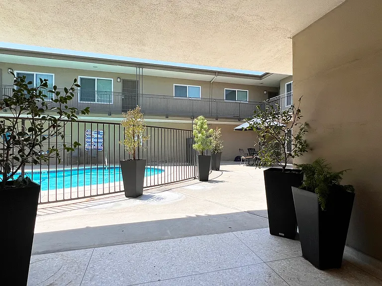 1419 S Orange Ave #15 — Photo 23