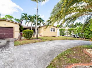 7649 Fairway Blvd, Miramar, FL 33023